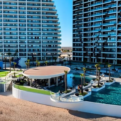 Beachfront 2BR w/ Rooftop Pool | Encantame Soleil