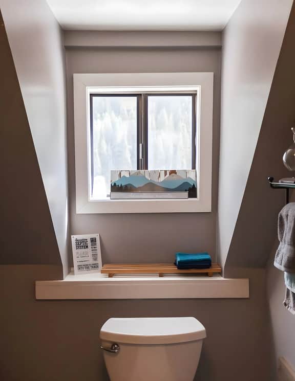 Kendal Room | Cozy Mountain Lodge Retreat